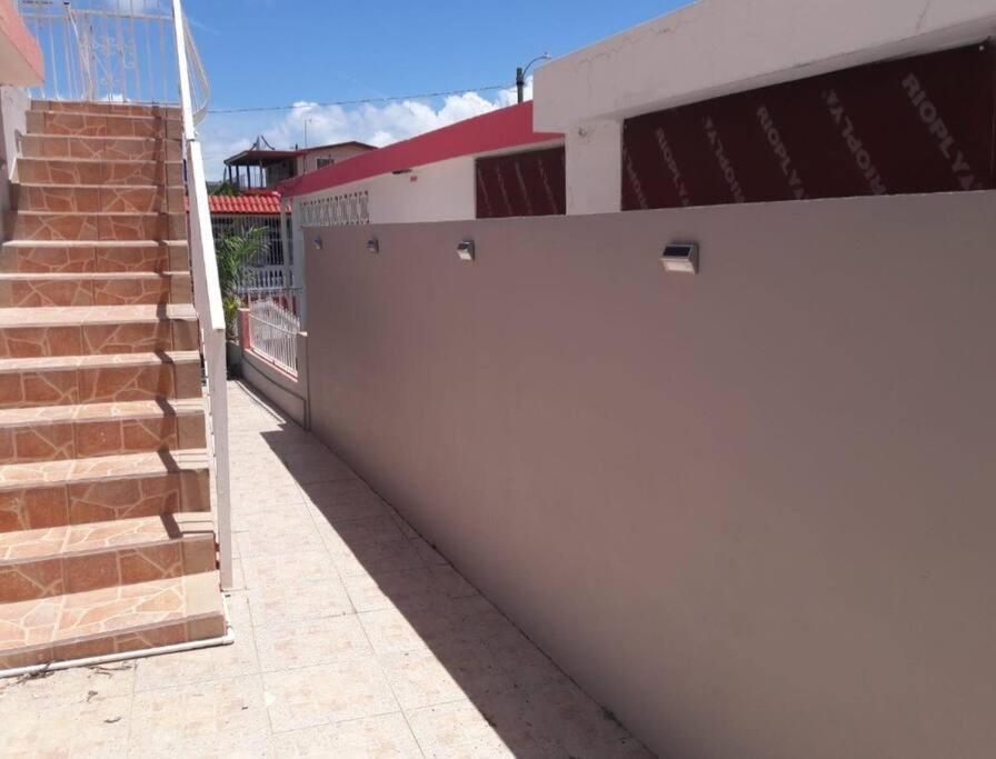 Cozy Cute Home 2Nd Floor Pay At The Property And We Have Many Method Of Payments Just Ask Us Fajardo Exterior foto