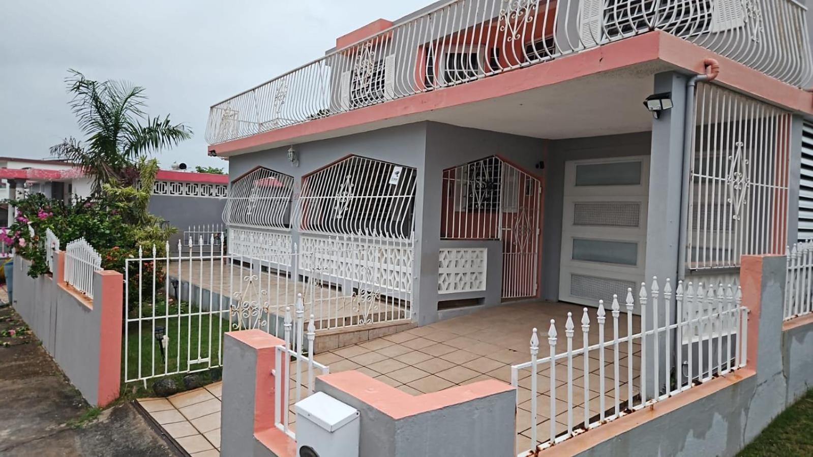 Cozy Cute Home 2Nd Floor Pay At The Property And We Have Many Method Of Payments Just Ask Us Fajardo Exterior foto